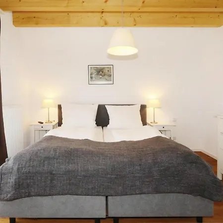 Daire Apartments,